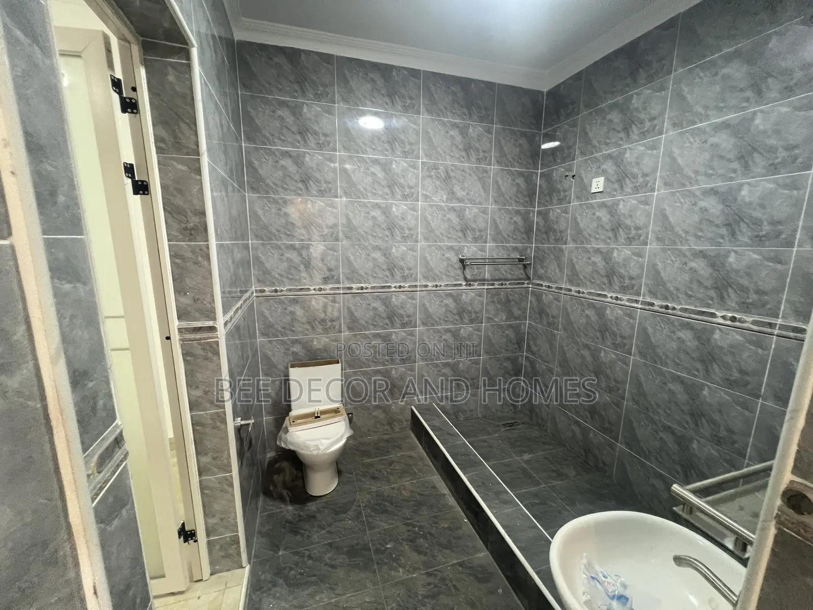 2bdrm Apartment in Bee Decor & Homes, Abokobi for rent