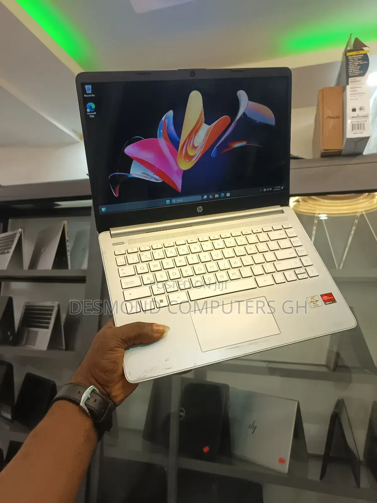 Laptop HP Stream Notebook 4GB AMD SSD 128GB