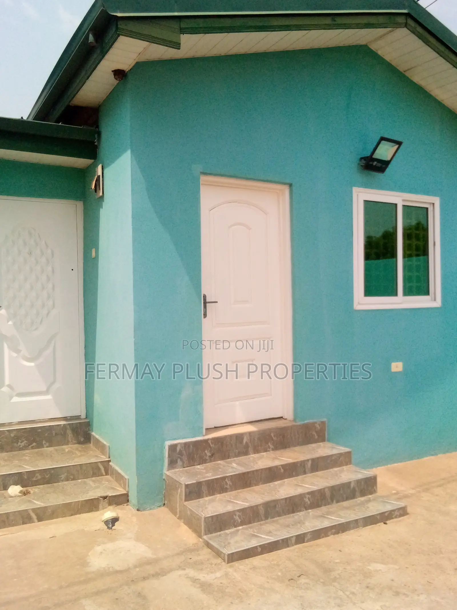 6bdrm Mansion in Home Gh, Accra Metropolitan for sale