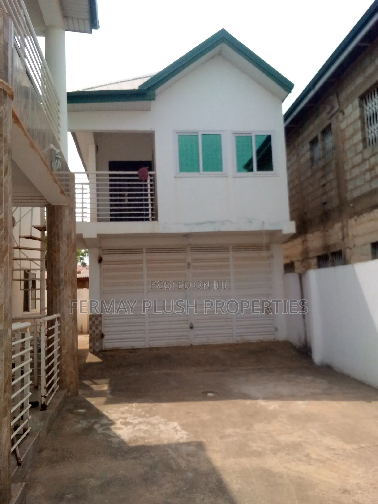 6bdrm Mansion in Gh Home, Accra Metropolitan for sale