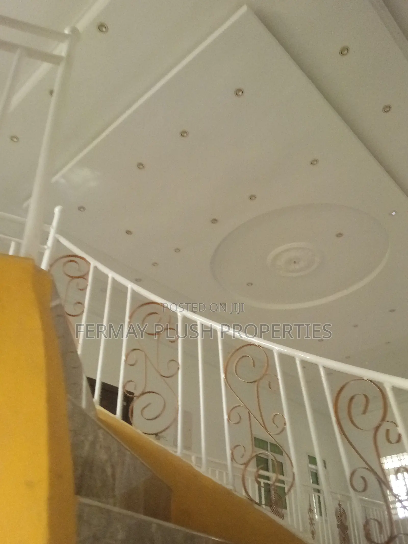 6bdrm Mansion in Gh Home, Accra Metropolitan for sale