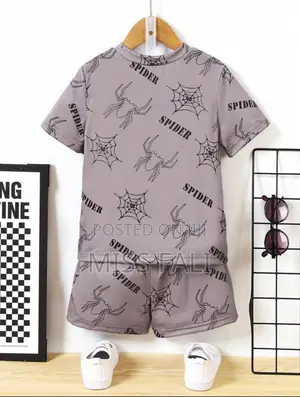 2pcs Spider Print Shirt and Shorts. 7years