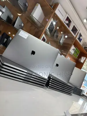 Laptop Apple MacBook Pro 2019 16GB Intel Core I7 SSD 512GB