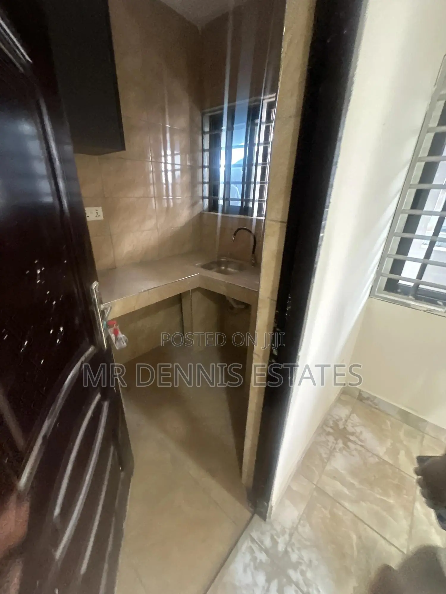 1bdrm Room & Parlour in Weija for rent