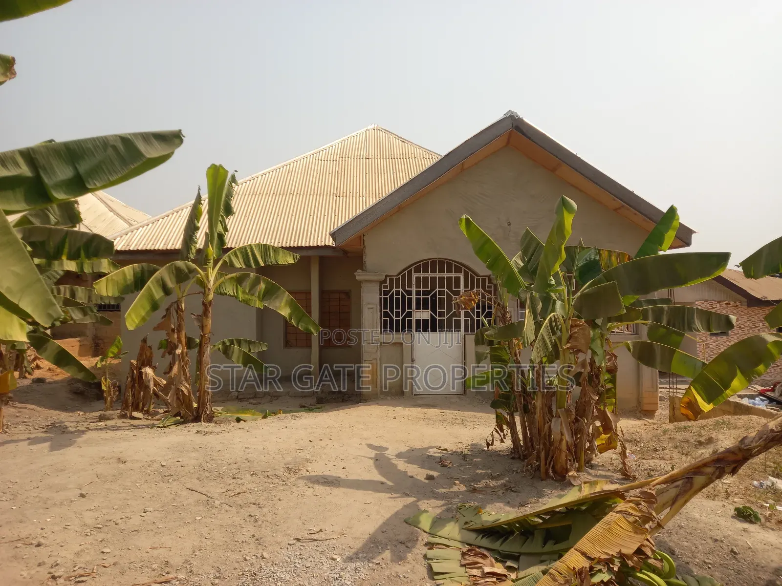 4bdrm House in Kenyasi Bosore, Kumasi Metropolitan for sale