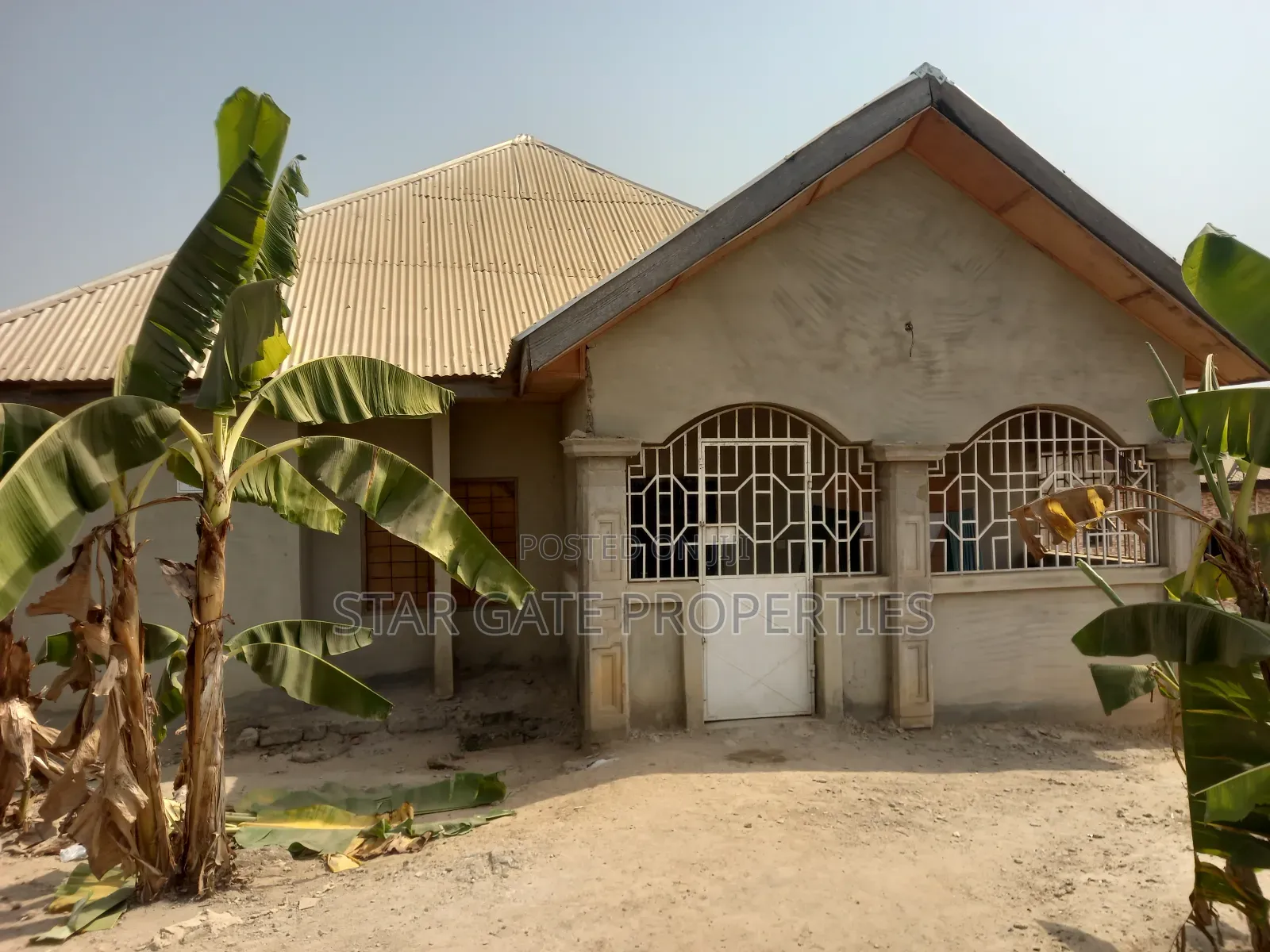 4bdrm House in Kenyasi Bosore, Kumasi Metropolitan for sale