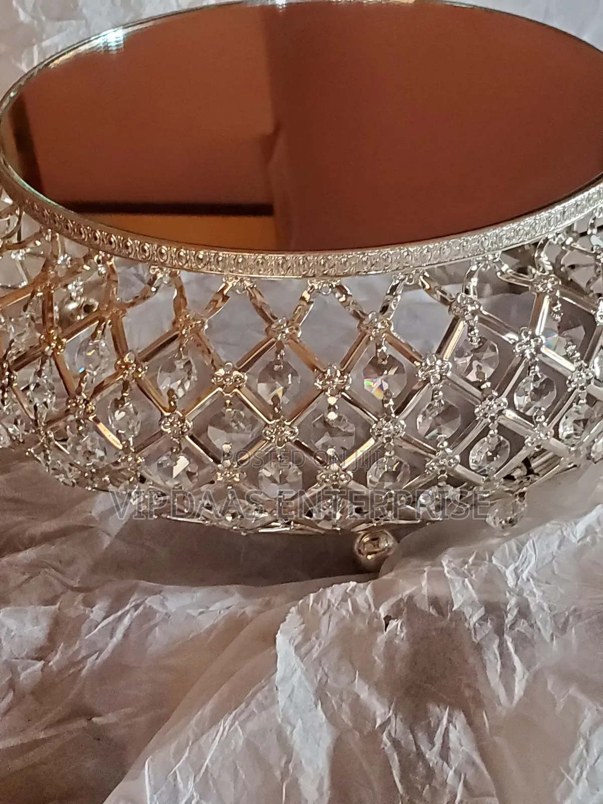 Crystal Cake Table