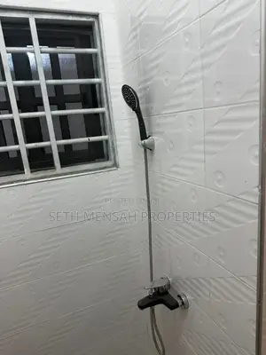 3bdrm House in Skm Properties, Oyarifa for sale