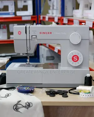 Singer Heavyduty Sewing Machine