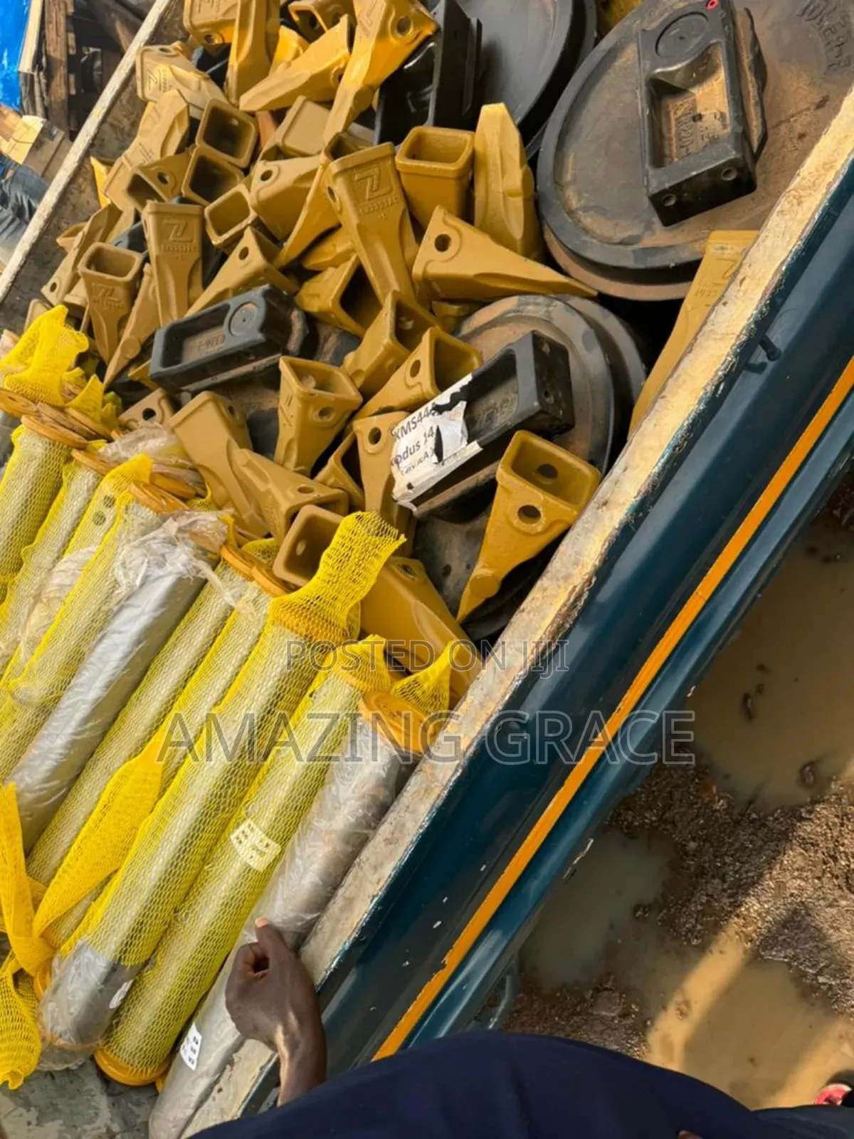 Caterpiller Teeth 320,325,330
