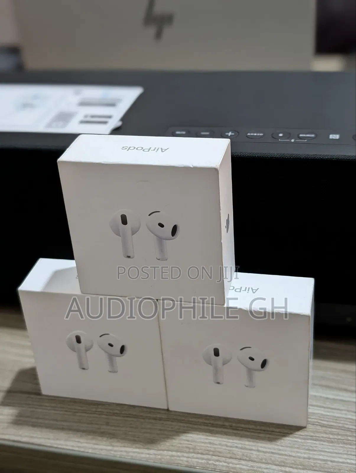 Apple Airpods 4 Earbuds