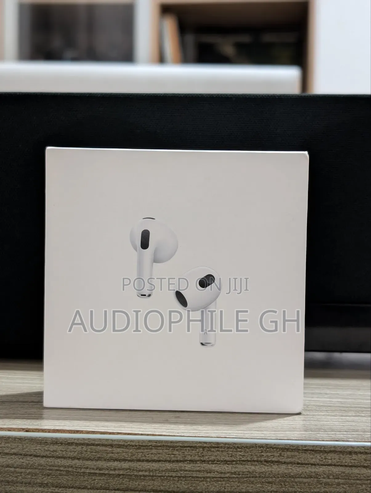 Apple Airpods (3rd Generation) Wireless Ear Buds