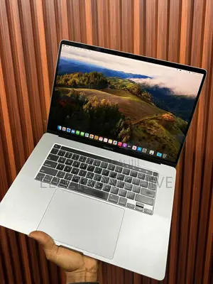 Laptop Apple MacBook Pro 2019 16GB Intel Core I7 SSD 512GB
