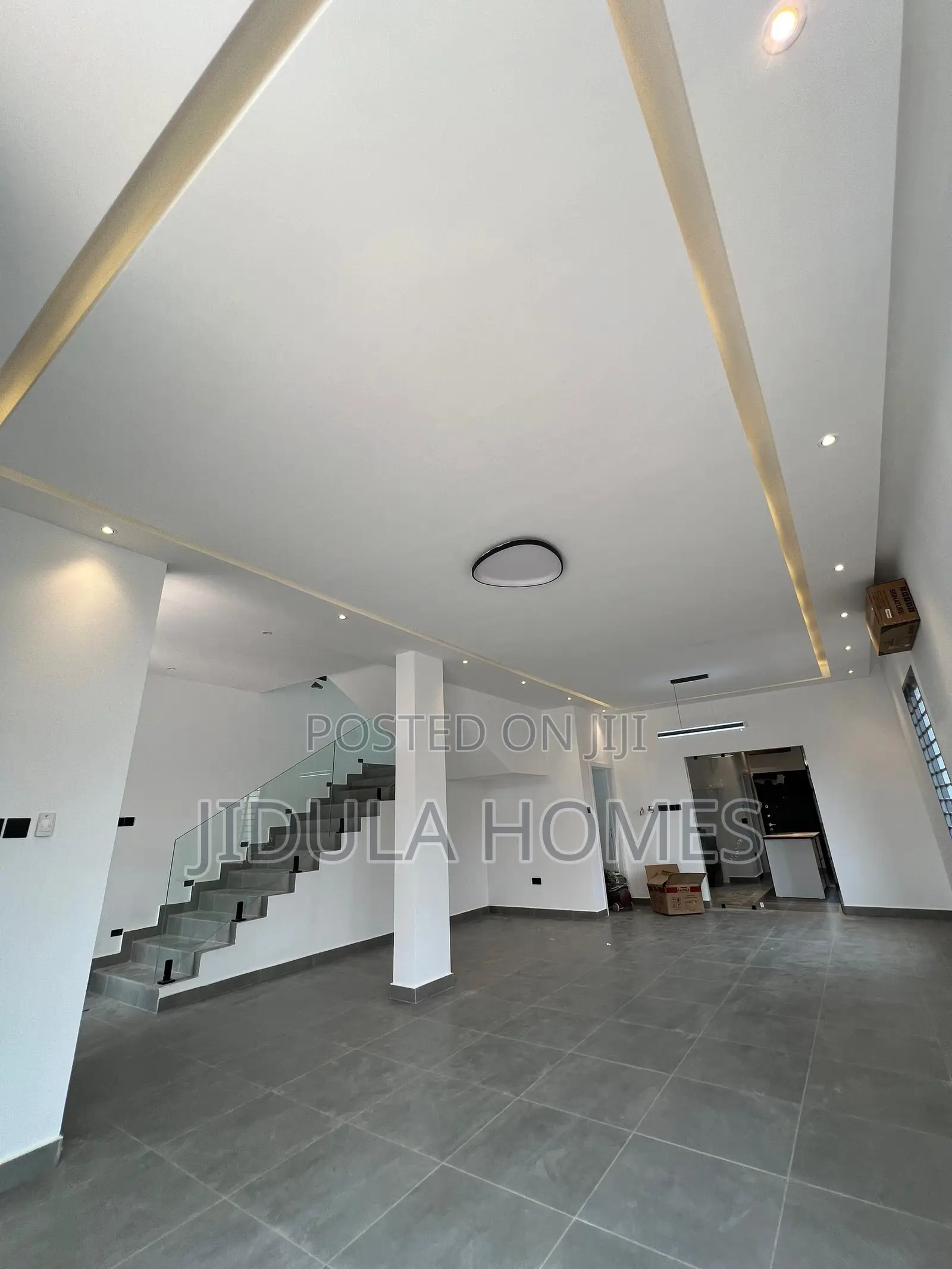 3bdrm Duplex in Oyarifa for sale