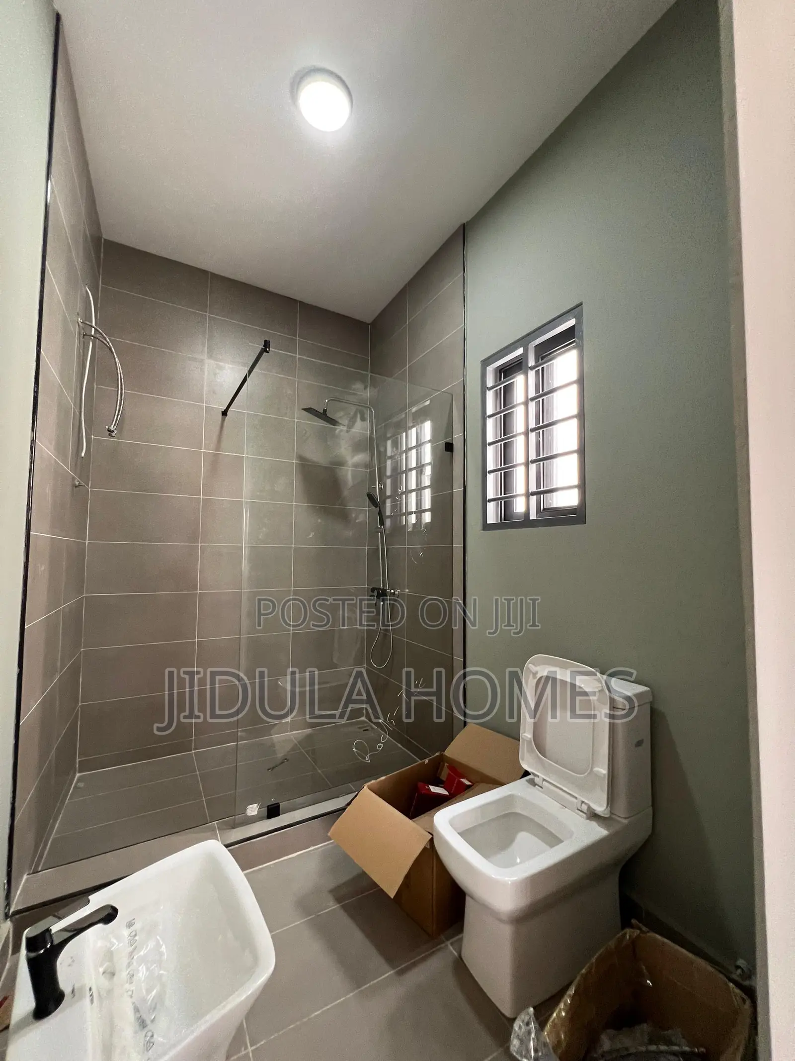 3bdrm Duplex in Oyarifa for sale