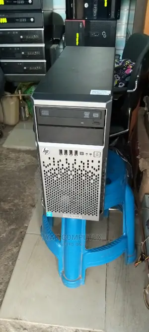 Desktop Computer HP 16GB Intel Xeon SSHD (Hybrid) 2T