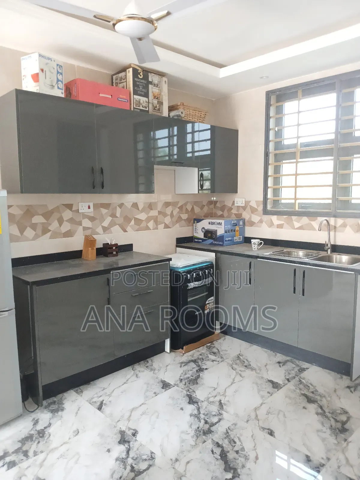 Furnished 1bdrm Apartment in Community 22, Tema Metropolitan for rent