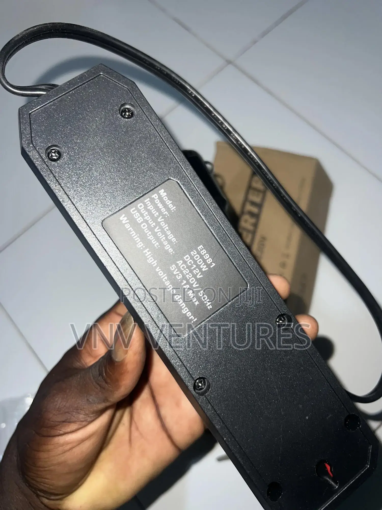 Car Power Inverter AC 12v to 220v - 200w