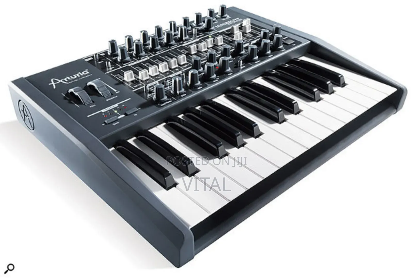 Arturia Minibrute Synthesizer