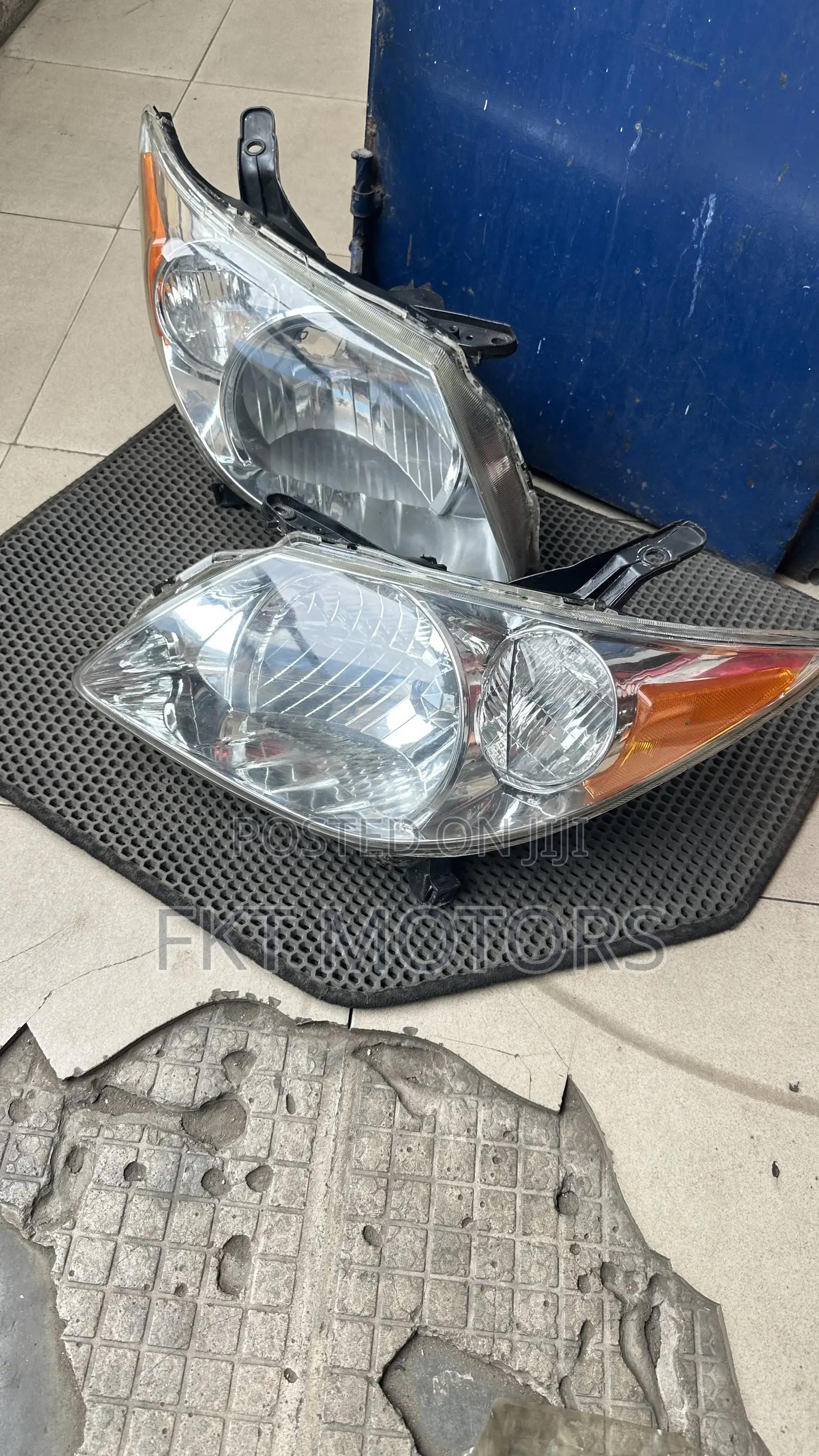 Pontiac Vibe Headlights Depo 2003,2004,2005,2006,2007,2008
