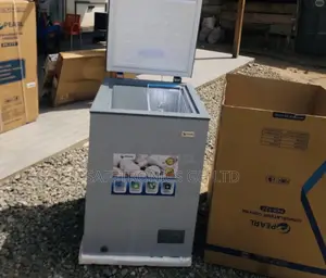 Trusted 100 Liters Pearl PCF-127 1 Door Chestfreezer