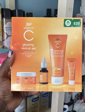 Boots Vitamin C Glowing Revival Set