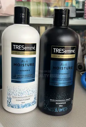 Tresemmé Rich Moisture Shampoo/Conditioner