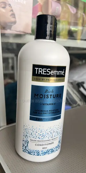 Tresemmé Rich Moisture Shampoo/Conditioner