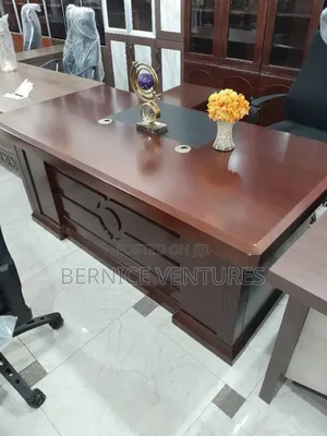 Morden Wooden Office Desk