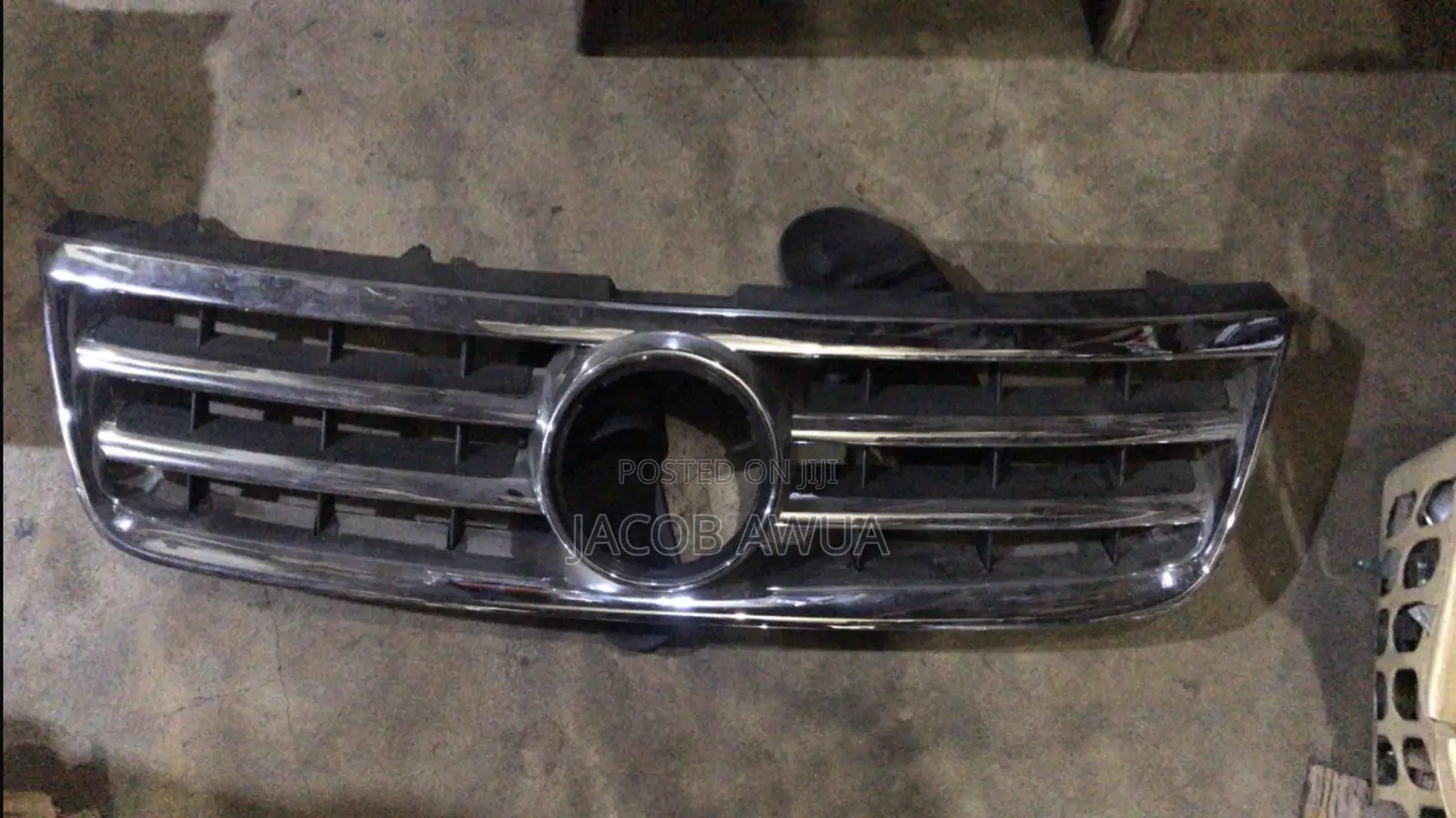 V.W Touareg 2005 Front Bumper Grille