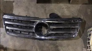 V.W Touareg 2005 Front Bumper Grille
