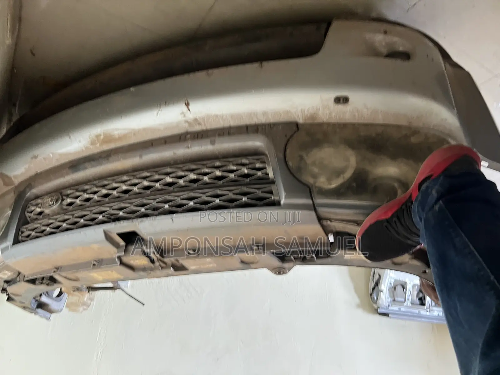 2006-2013 Land Rover Range Rover Front Cut