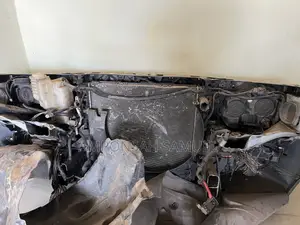 2006-2013 Land Rover Range Rover Front Cut
