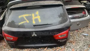 Mitsubishi OUTLANDER Boot/Tail Gate 2011-2016