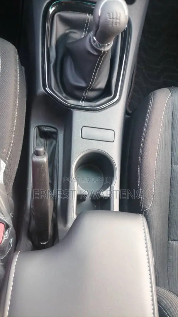 New Toyota Hilux 2023 Gray