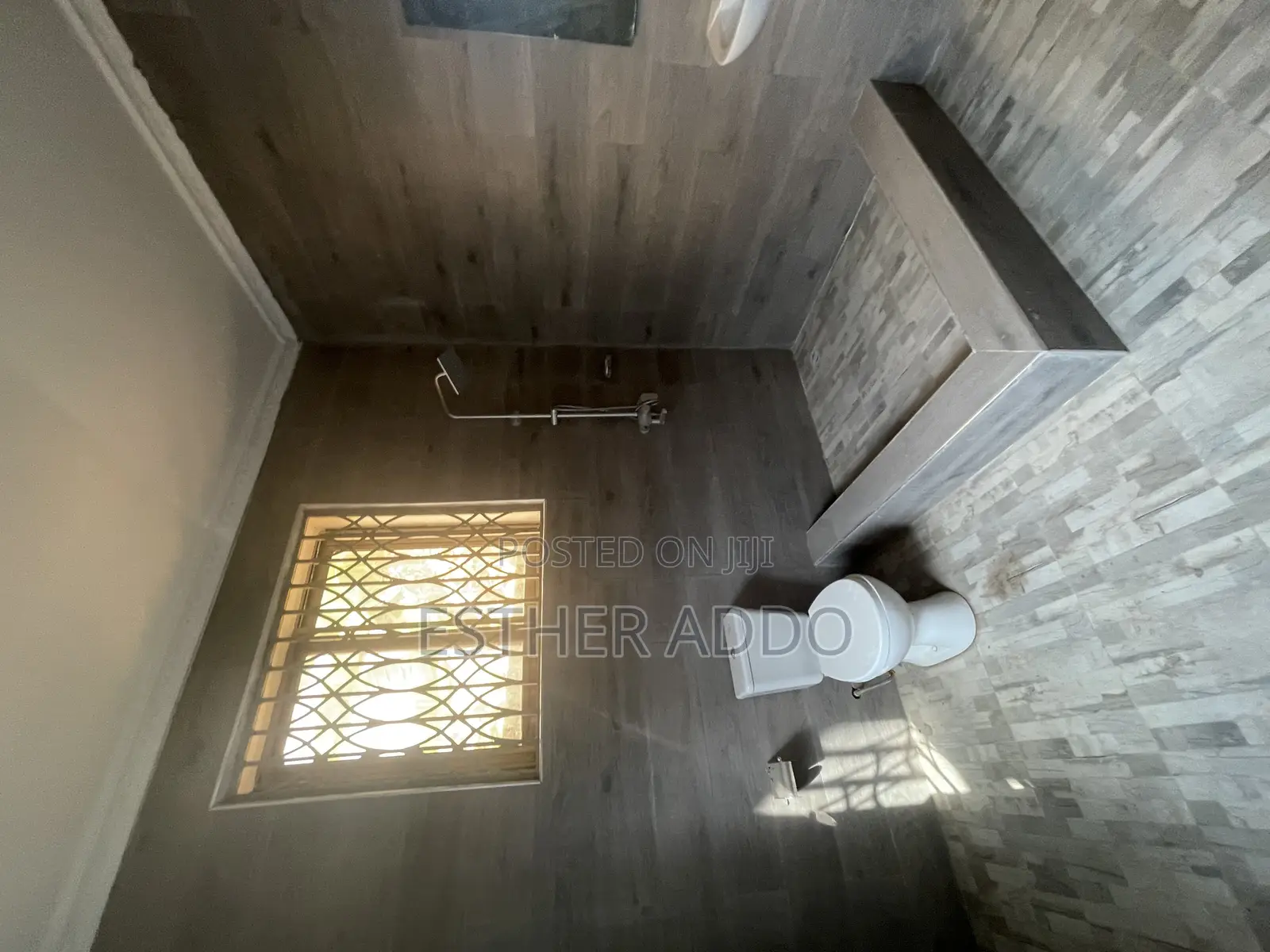 6bdrm Duplex in Ashaley Botwe for rent