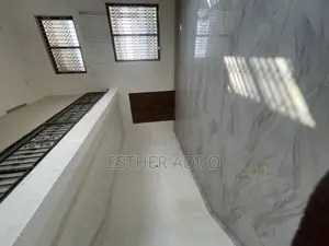 6bdrm Duplex in Ashaley Botwe for rent