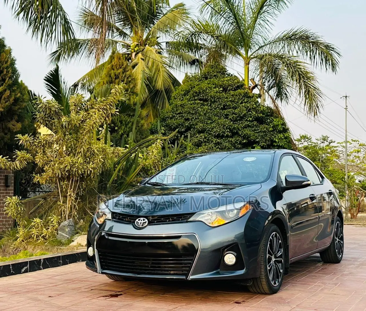 Toyota Corolla S 4dr Sedan (1.8L 4cyl CVT) 2016 Gray