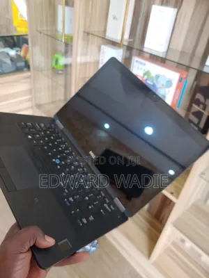 Laptop Dell Latitude E7470 8GB Intel Core I7 SSD 256GB