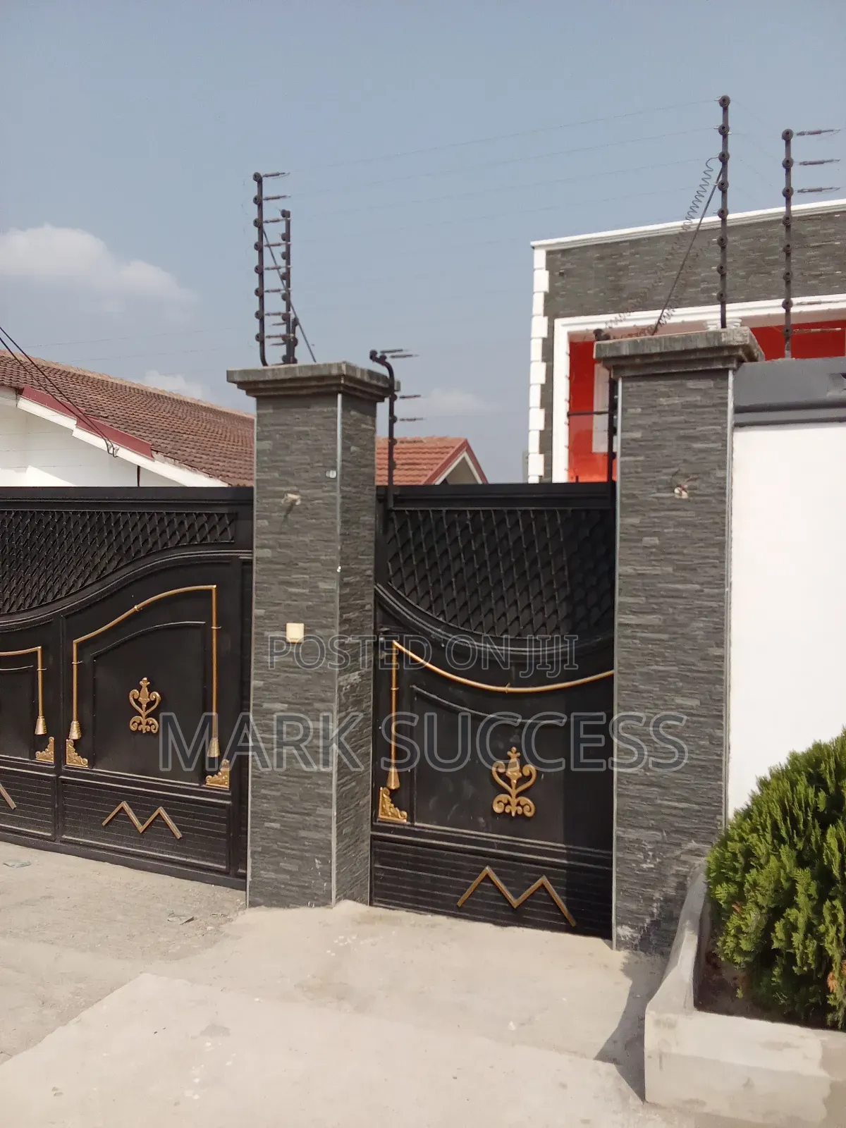 Furnished 4bdrm House in West Hills Mall Area for rent