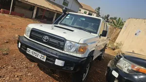 Toyota Land Cruiser 3.3 Diesel 4WD 2021 White