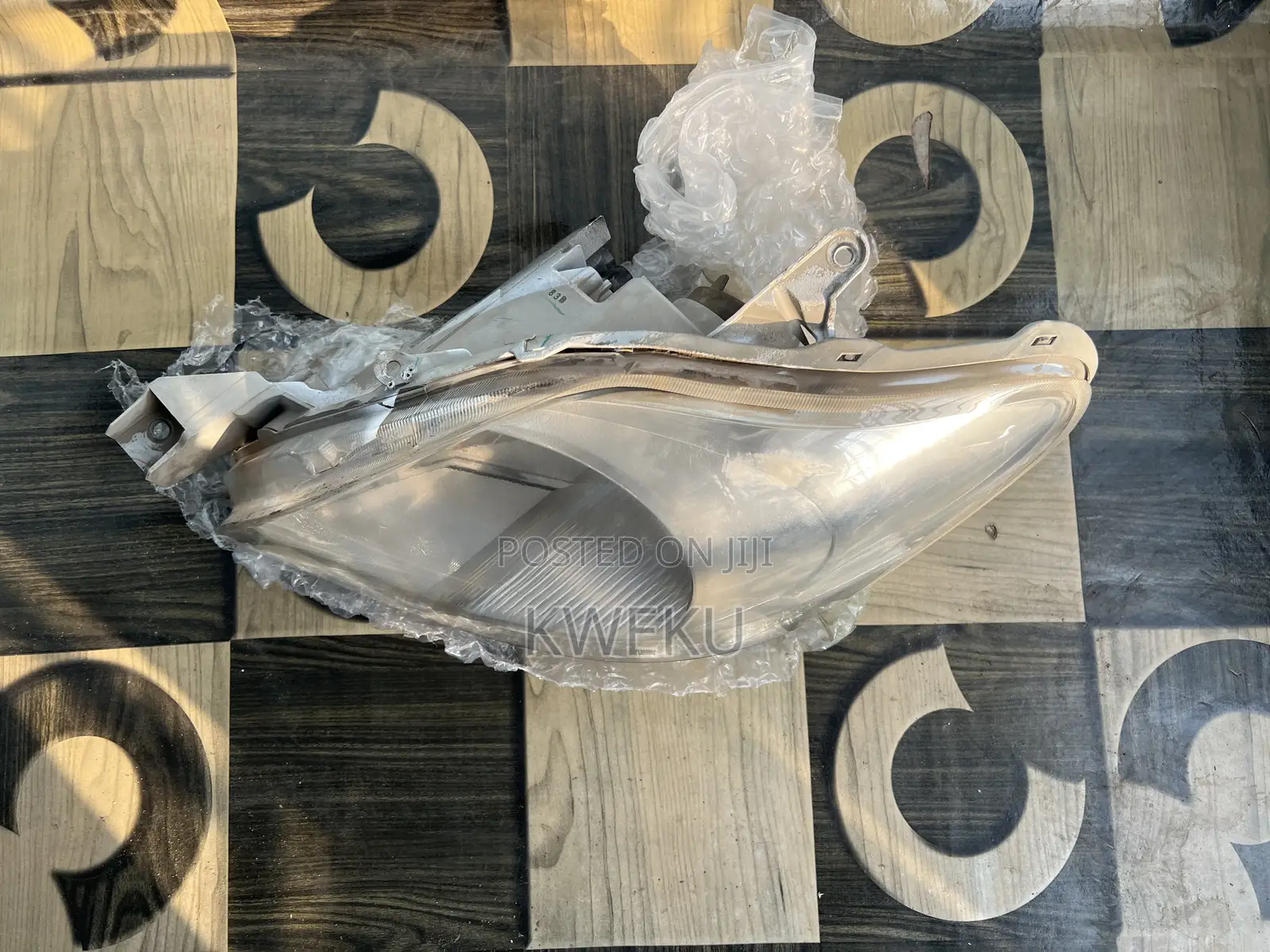 Toyota Yaris and Belta Headlight