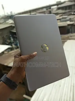 Laptop HP 250 G8 8GB Intel Core I7 SSD 512GB