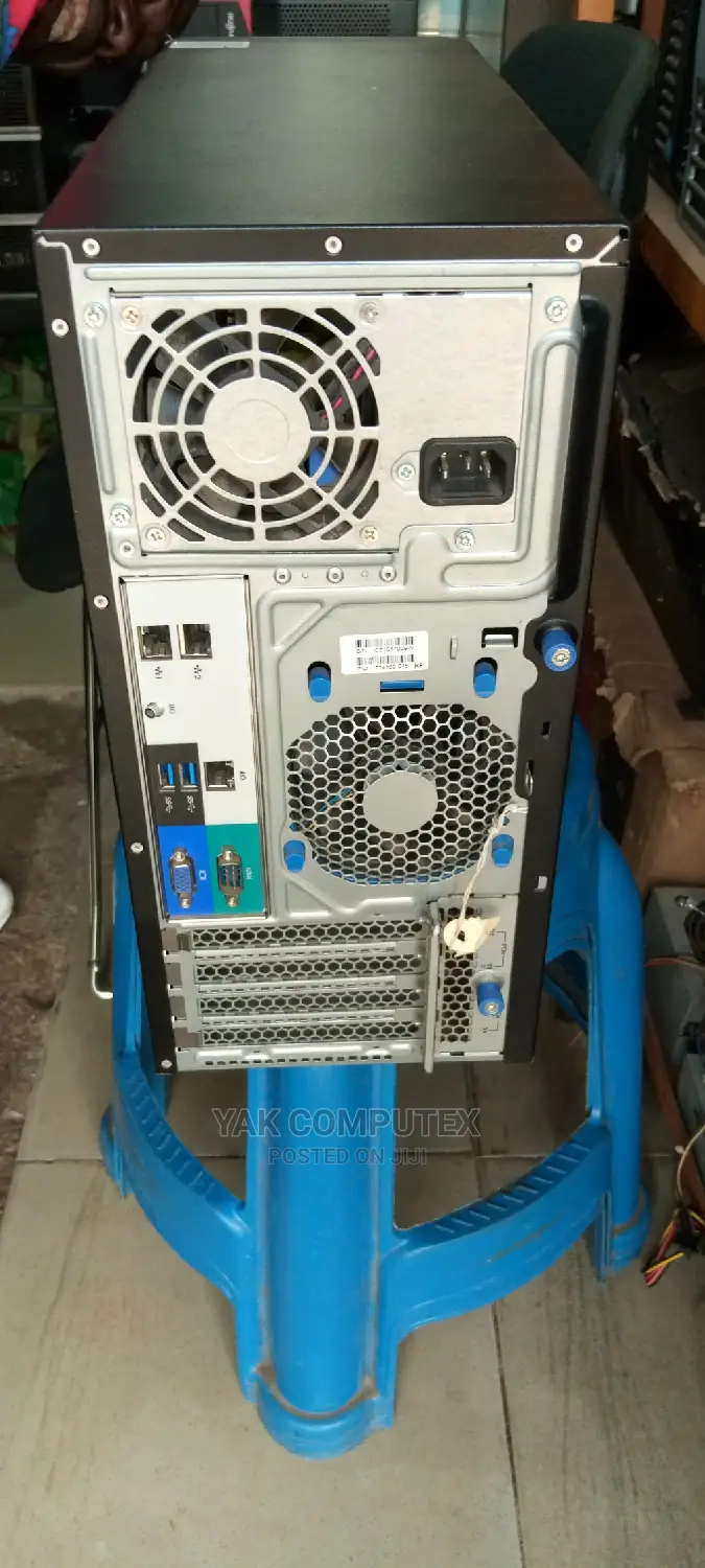 Desktop Computer HP Z4 G4 12GB Intel Xeon HDD 1T