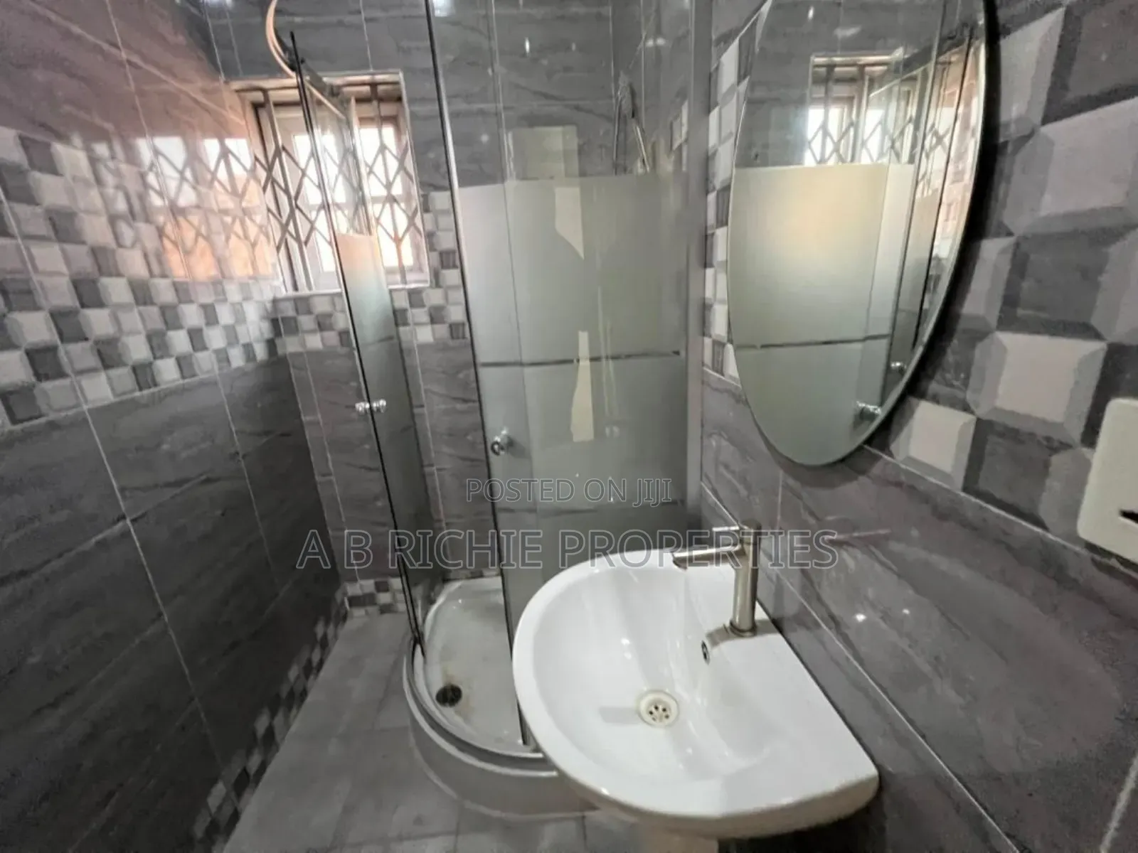2bdrm Apartment in Ab Richie Properties, Tseaddo for rent