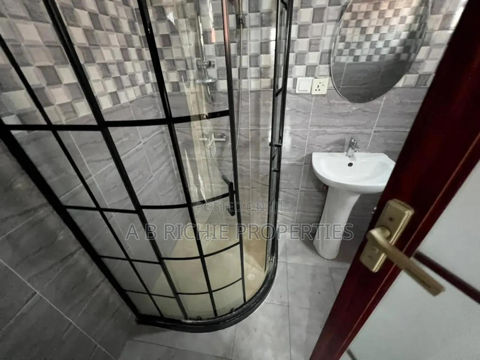 2bdrm Apartment in Ab Richie Properties, Tseaddo for rent