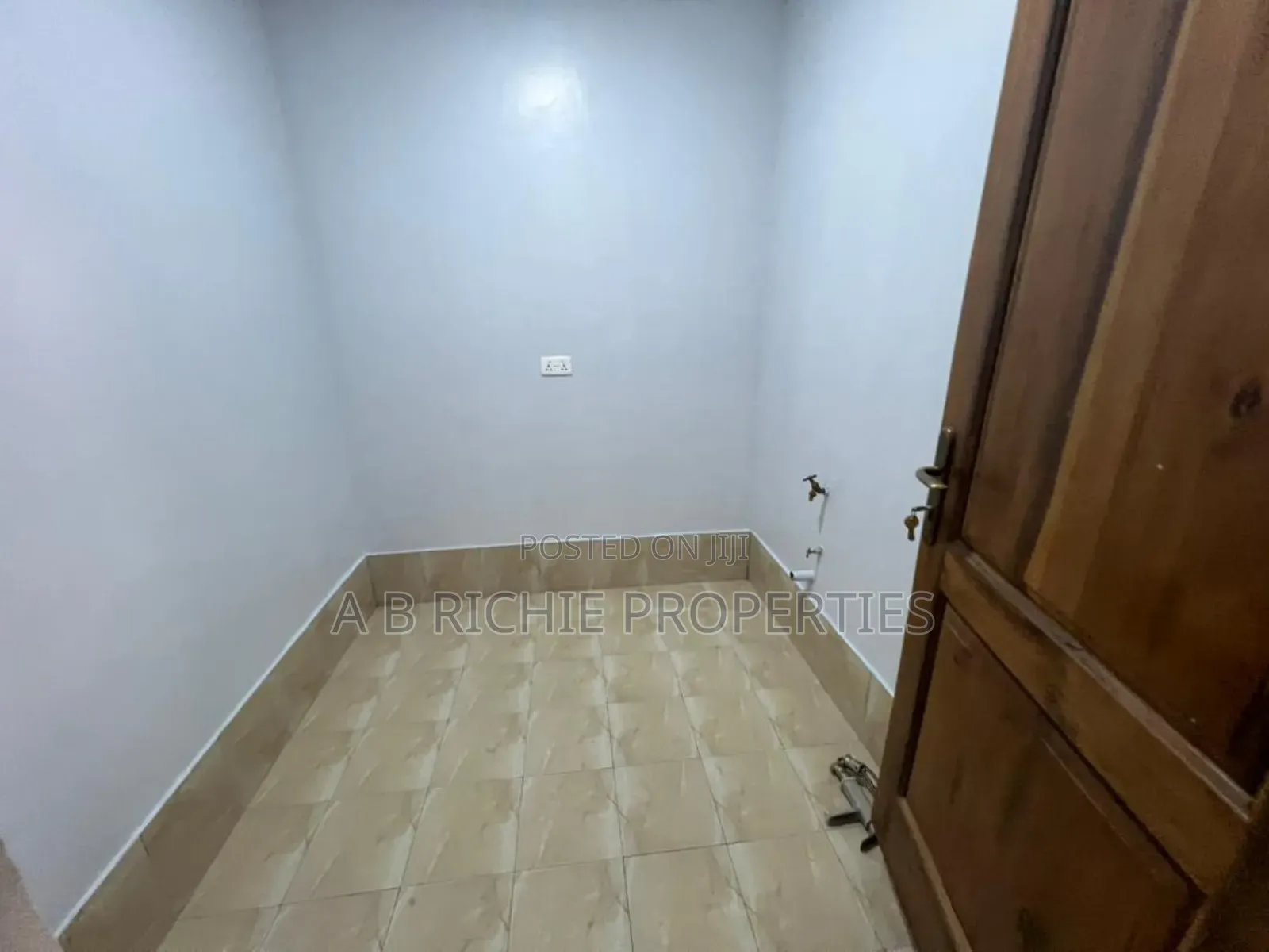 2bdrm Apartment in Ab Richie Properties, Tseaddo for rent