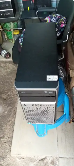 Desktop Computer HP Z4 G4 12GB Intel Xeon HDD 1T