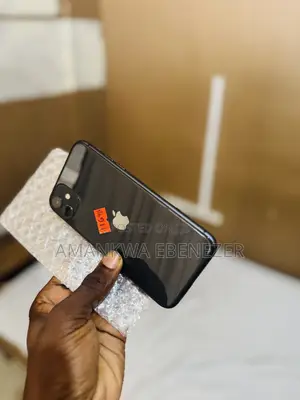 New Apple iPhone 11 64 GB Black