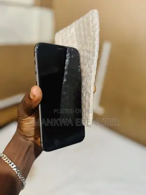 New Apple iPhone 11 64 GB Black